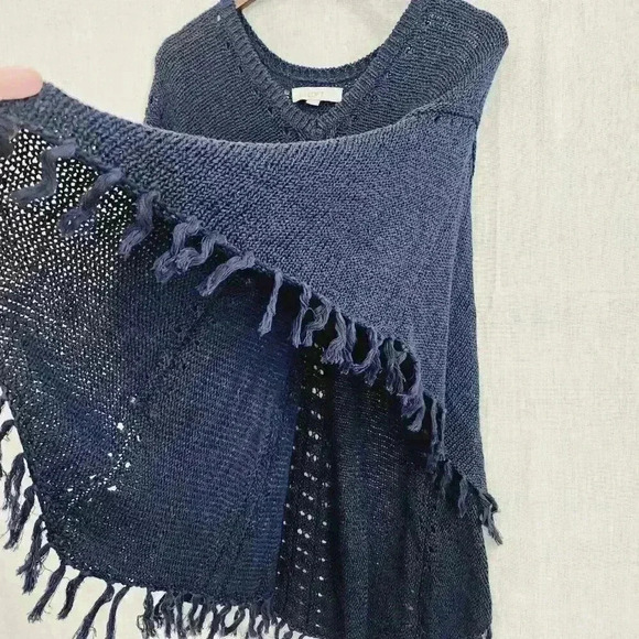 Loft Knit Sweater Cape Fringe M/L Navy Blue 7689C - Picture 7 of 8